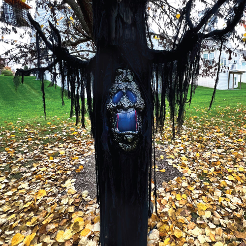 Haunted Hill Farm HHTREE-6LS - 11